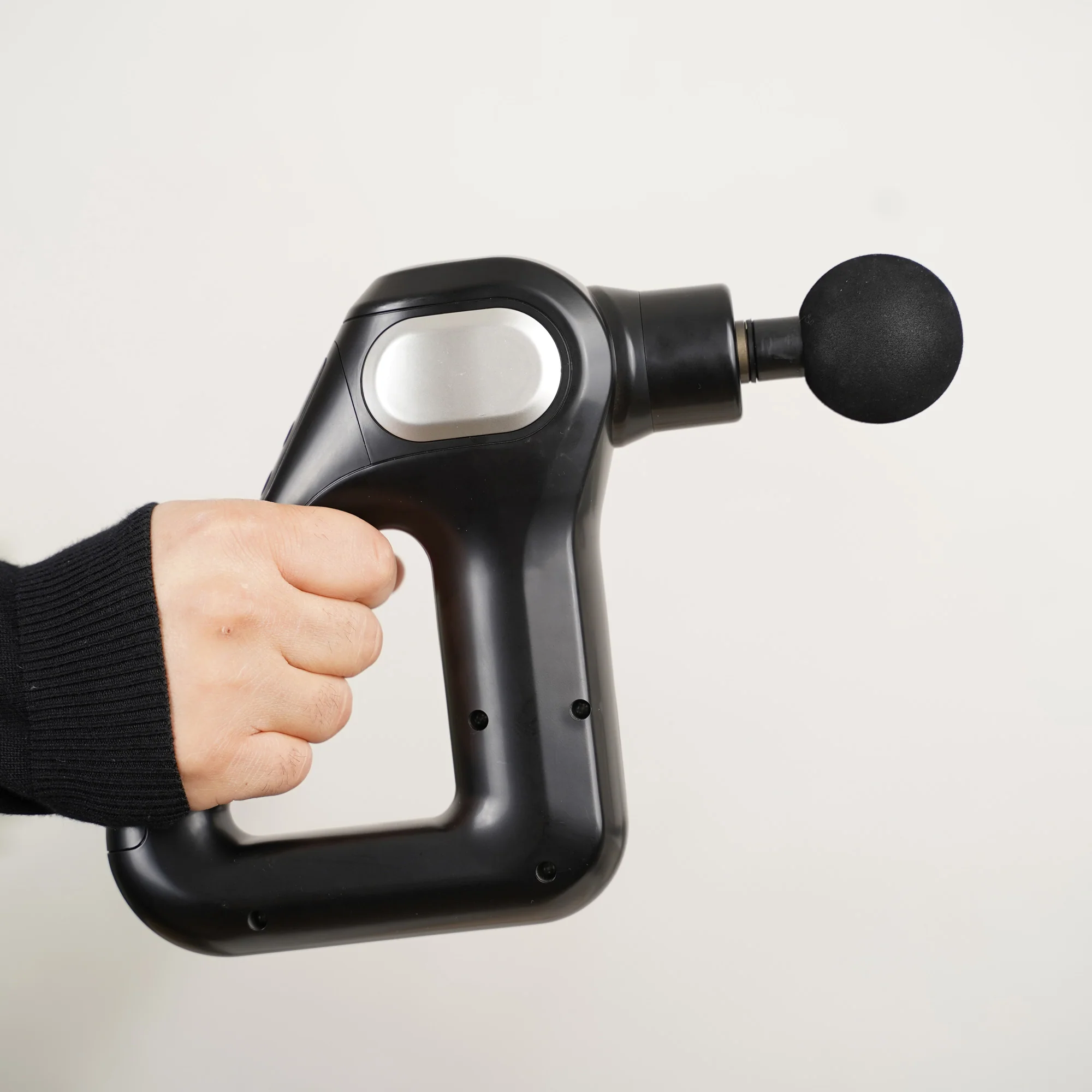 Pistola per massaggio muscolare terapeutico con 8 testine e 12 livelli di velocità - Image 7